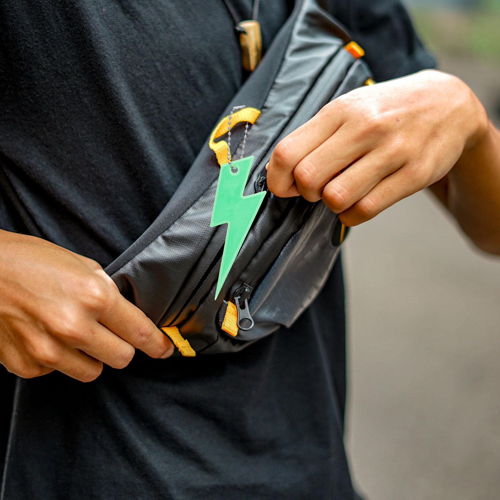 13Pcs Reflective Keychain Back - Running Gear Kids 评论和价格